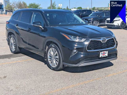 Used 2023 Toyota Highlander Platinum