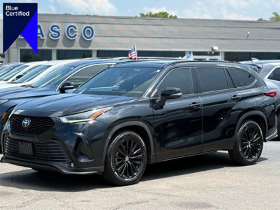 Used 2022 Toyota Highlander XSE