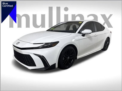 Used 2025 Toyota Camry SE