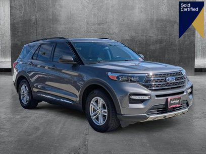 Certified 2022 Ford Explorer XLT w/ Equipment Group 202A
