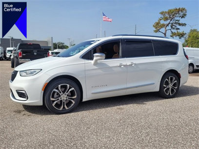 Used 2022 Chrysler Pacifica Pinnacle