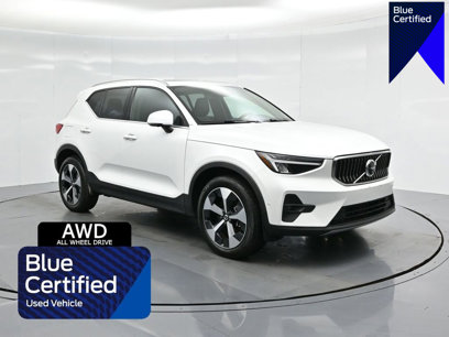 Used 2025 Volvo XC40 B5 Plus