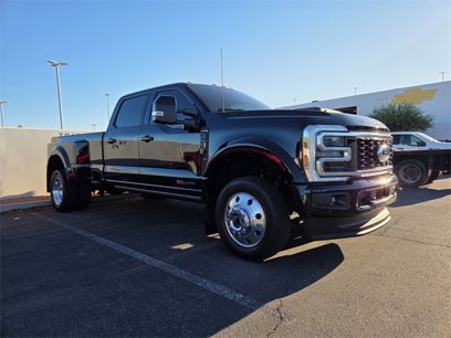 Certified 2025 Ford F450 Platinum w/ FX4 Off-Road Package