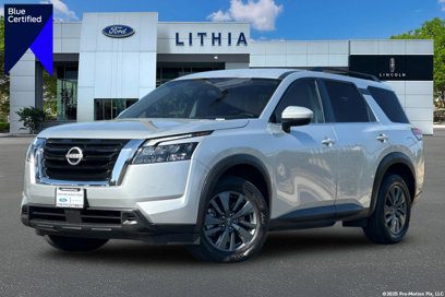Used 2024 Nissan Pathfinder SV