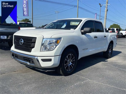 Used 2022 Nissan Titan SV