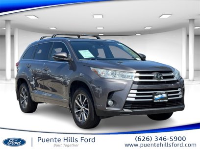 Used 2018 Toyota Highlander XLE w/ Carpet Mat Package (TMS)