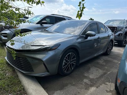 Used 2025 Toyota Camry XLE