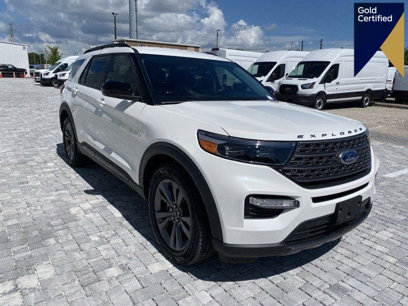 Certified 2022 Ford Explorer XLT w/ Equipment Group 202A