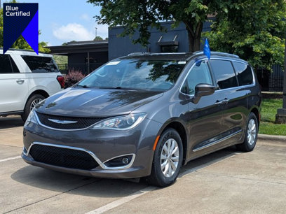 Used 2019 Chrysler Pacifica Touring-L