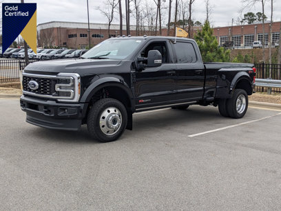 Certified 2025 Ford F450 Platinum w/ FX4 Off-Road Package