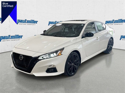 Used 2022 Nissan Altima 2.5 SR w/ Midnight Edition Package