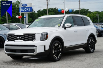 Used 2023 Kia Telluride S w/ S Sunroof Package