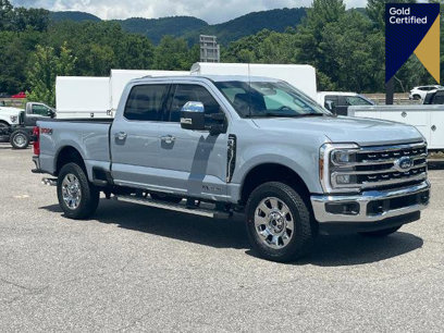 Certified 2025 Ford F350 Lariat w/ Chrome Package