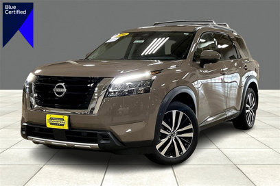 Used 2024 Nissan Pathfinder Platinum w/ Cargo Package