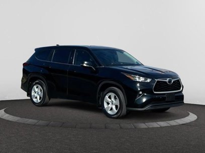 Used 2020 Toyota Highlander LE
