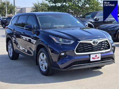 Used 2021 Toyota Highlander LE