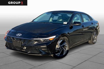 Used 2025 Hyundai Elantra Limited