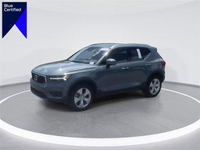 Used 2021 Volvo XC40 T5 Momentum