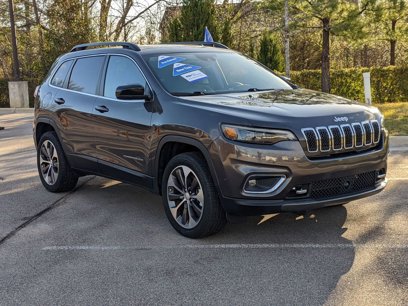 Used 2022 Jeep Cherokee Limited w/ Elite Package