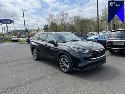 Used 2022 Toyota Highlander XLE