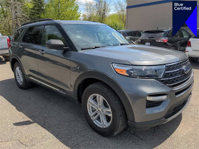 Certified 2022 Ford Explorer XLT w/ Equipment Group 202A