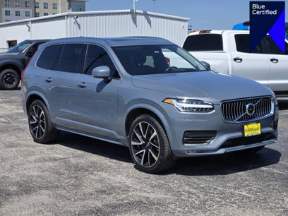 Used 2022 Volvo XC90 T6 Momentum w/ Advanced Package