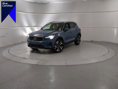 Used 2023 Volvo XC40 B5 Plus w/ Driver Assist Package