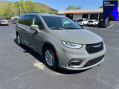 Used 2022 Chrysler Pacifica Touring-L