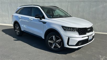 Used 2022 Kia Sorento EX w/ Panoramic Sunroof Package