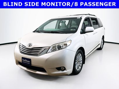 Used 2017 Toyota Sienna XLE Premium