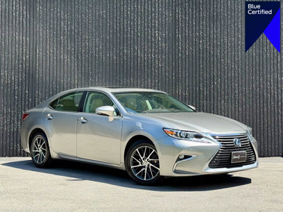 Used 2017 Lexus ES 350 w/ Navigation System Package