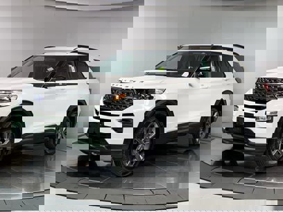 Certified 2022 Ford Explorer XLT w/ Equipment Group 202A