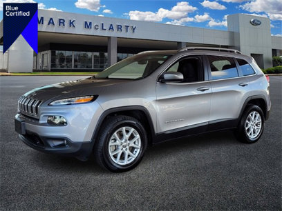 Used 2017 Jeep Cherokee Latitude w/ Cold Weather Group