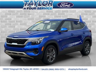 Used 2023 Kia Seltos S w/ Navigation Package