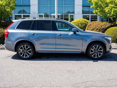 Used 2016 Volvo XC90 T6 Momentum w/ Momentum Plus Package