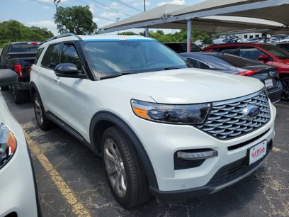 Certified 2020 Ford Explorer Platinum w/ Premium Technology Package