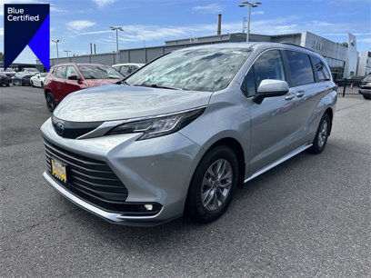 Used 2022 Toyota Sienna LE