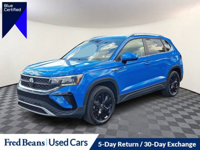 Used 2023 Volkswagen Taos SE w/ Panoramic Sunroof Package