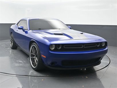 Used 2018 Dodge Challenger SXT w/ Blacktop Package