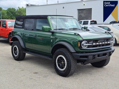 Certified 2023 Ford Bronco Outer Banks w/ Sasquatch Package