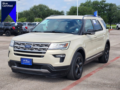 Certified 2018 Ford Explorer XLT w/ Equipment Group 201A