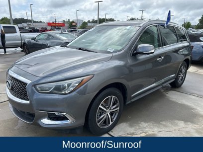 Used 2019 INFINITI QX60 Luxe w/ Essential Package