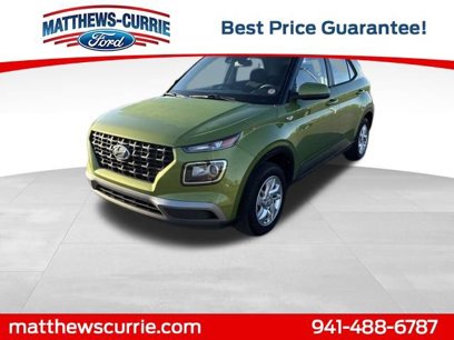 Used 2021 Hyundai Venue SE w/ Cargo Package
