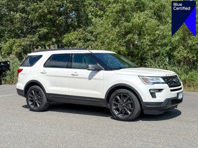 Certified 2018 Ford Explorer XLT w/ Equipment Group 202A