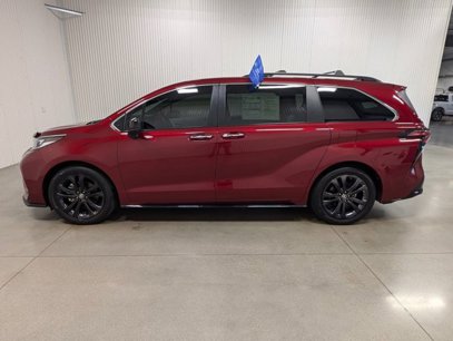 Used 2022 Toyota Sienna XSE