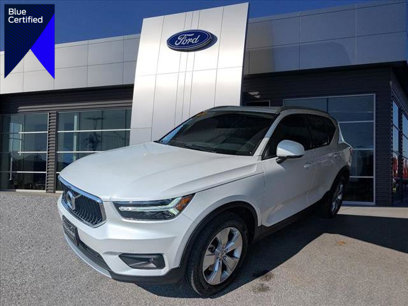 Used 2021 Volvo XC40 T5 Momentum