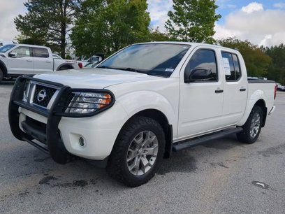 Used 2020 Nissan Frontier SV w/ Midnight Edition Floor Mats