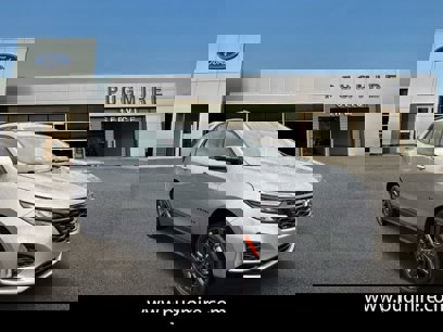 Used 2024 Chevrolet Equinox RS w/ RS Leather Package