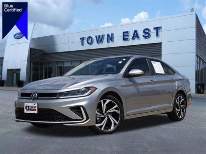 Used 2025 Volkswagen Jetta SEL