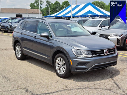 Used 2018 Volkswagen Tiguan SE w/ Panoramic Sunroof Package